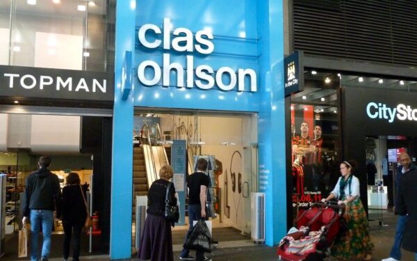 DNB Carnegie vurderer investeringsmuligheter i Clas Ohlson, Rusta og Asmodee