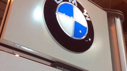 BMWs overskudd faller 11,5 % til pandeminivå, drevet av tolløkninger og svakere Kina-salg