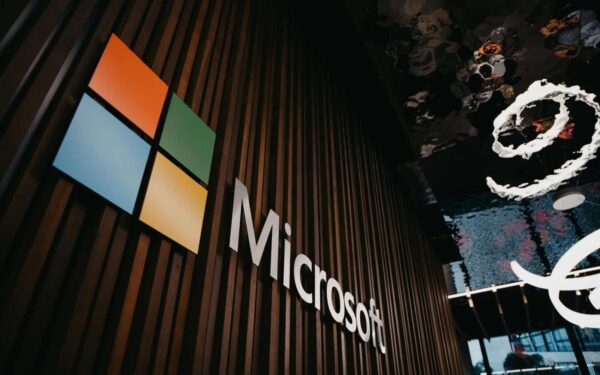 Microsoft-aksjen faller tungt: Analytiker peker på grepene som kan snu trenden