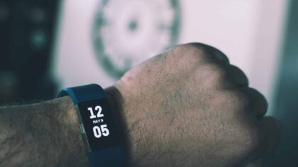 Fitbit-brukere tvinges til å starte på nytt: Google varsler store forum-endringer