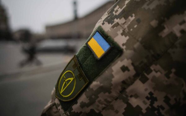 Oljeprisen klatrer raskt mot 120 dollar – nå strammer det seg til for de ukrainske styrkene