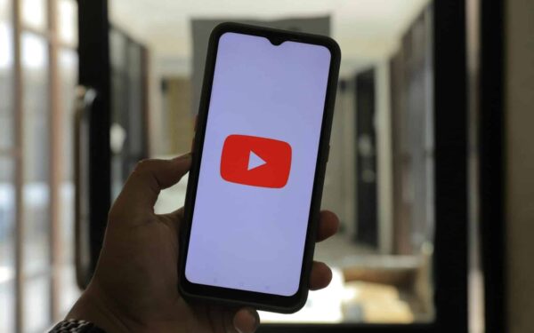 Tekniske utfordringer for YouTube-appen: Brukere melder at Cast-funksjonen nå mangler