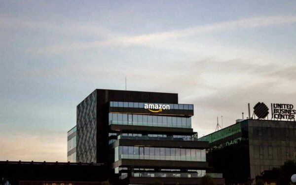Amazon-sjefen: Slår tilbake mot kritikken av det massive AI-veddemålet på 200 mrd. dollar