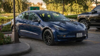 Teslas AI-satsing rulles ut: Slik skal xAI og Grok øke bilens verdi for brukeren