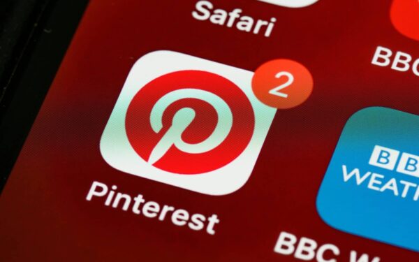 Pinterest slår tilbake etter flere svake resultater – aksjekursen skyter opp rundt 15 pst.