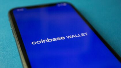 Den amerikanske kryptobørsen Coinbase får betinget godkjenning som føderal trustbank