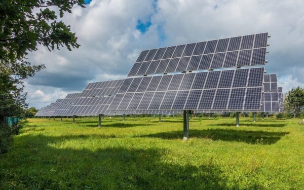 Ashtrom Renewable Energy sikrer 200 millioner dollar fra BHI til stort solkraftprosjekt i USA