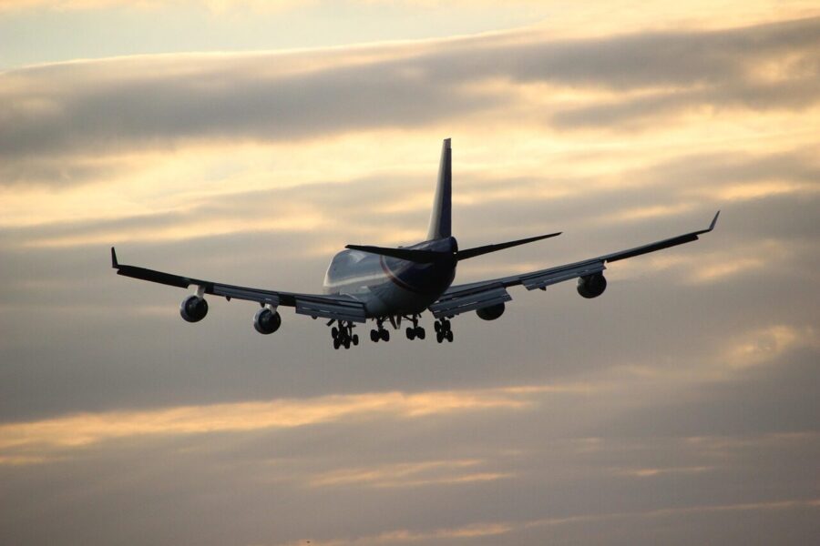 airplane in the evening sky, flying, plane, sunset, clouds, nature, evening sun, evening atmosphere, air traffic