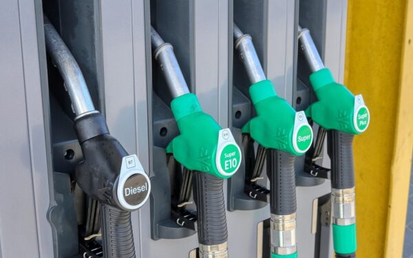 Energikrise i Frankrike: Regjeringen gir 70 mill. euro i støtte for å dempe drivstoffsjokket