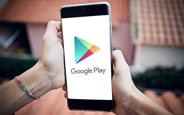 Google lanserer en etterlengtet og målrettet søkefunksjon for appanmeldelser i Play Store