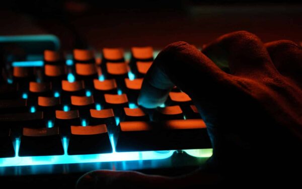 DBS-sjef T. Su Shan krever en kultur av bevisst paranoia for å takle fremtidens cyberangrep