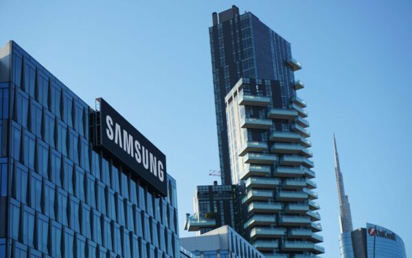 Samsung legger ned sin første trippelbrettbare mobil – men en ny kan komme allerede i 2027