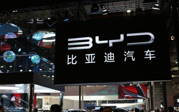 BYD lanserer elbilbatterier med 5-minutters lynlading – men tekniske begrensninger gjelder