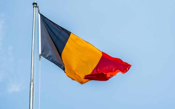 Grønt hydrogen-løft i Romania: Første elektrolysørmodul ankom Petrobrazi-raffineriet