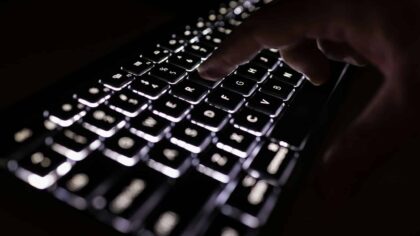 Kriminell hackergruppe lekker sensitiv EU-data etter omfattende angrep på skytjenester