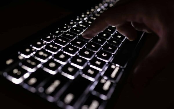 Kriminell hackergruppe lekker sensitiv EU-data etter omfattende angrep på skytjenester
