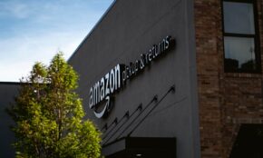 Amazon pickup & returns building