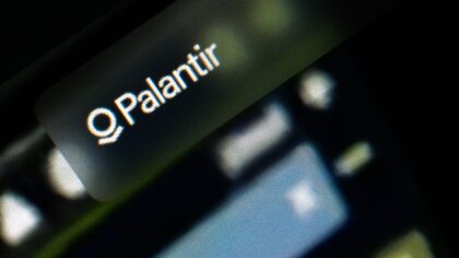 Kinesiske landkjøp skremmer Washington – gir Palantir 300 mill. dollar for jordkontroll