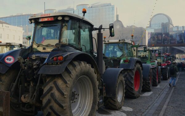 Irsk statsråd forlater regjeringen etter at voldsomme drivstoffprotester lammet landet