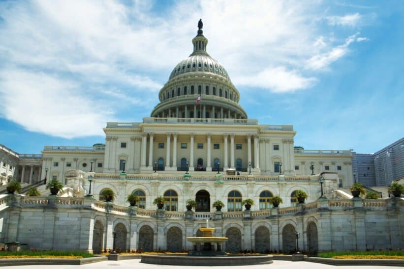 United states capitol building with a fountain.