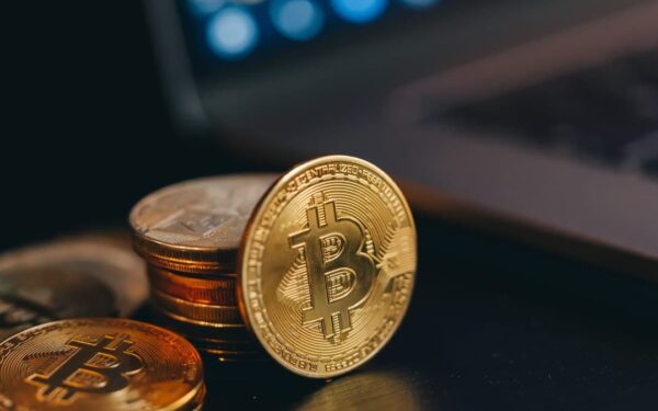 Krypto tar av i Polen: 2,7 millioner eier nå – og barna lærer foreldrene hvordan