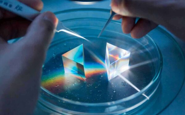 Studie i „Nature Communications&raquo; viser ny vei til mer effektive solcellepaneler