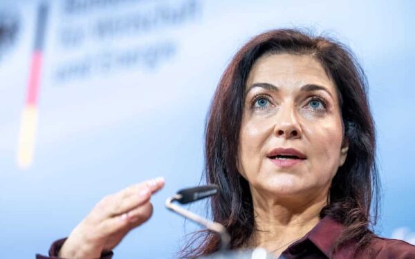 Tysklands energiminister K. Reiche: Mener at EU bør akseptere 10 pst. avvik på klimamålet