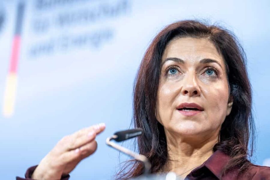 Tysklands energiminister K. Reiche: Mener at EU bør akseptere 10 pst. avvik på klimamålet