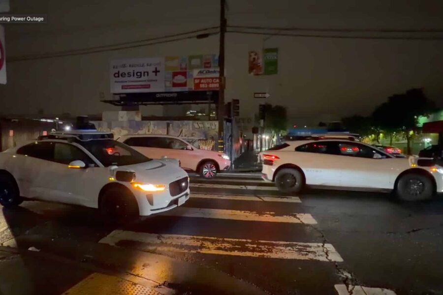 Kaos i San Francisco: Førerløs Waymo-taxi stoppet brått – snart sto 12 bak i kø