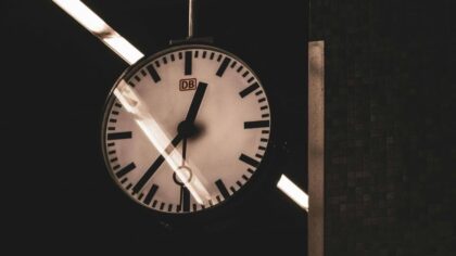Overgang til sommertid natt til søndag – EUs planlagte avskaffelse av ordningen står nå fast i Rådet