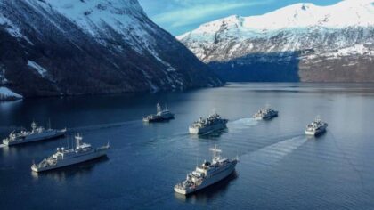 Derfor haster Nato i nord: Rutte dro til Bardufoss for å se allierte styrker i aksjon