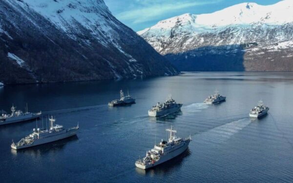 Derfor haster Nato i nord: Rutte dro til Bardufoss for å se allierte styrker i aksjon