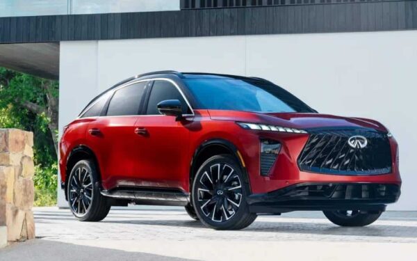 Infiniti-salget har falt 65,6 pst. fra rekordåret – satser på én ny modell i året for å snu trenden