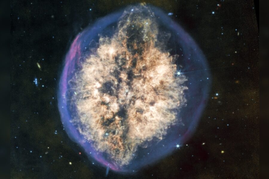 Storslått hjerneformet tåke i verdensrommet gir ny innsikt i kosmiske prosesser