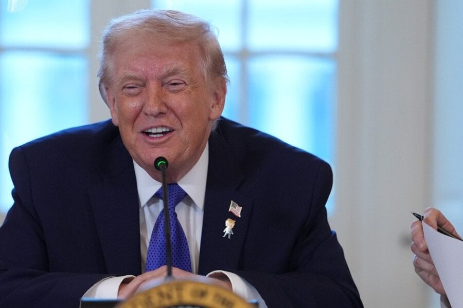 Trump-administrasjonen vurderer å oppheve Jones Act midlertidig for å dempe oljeprisene