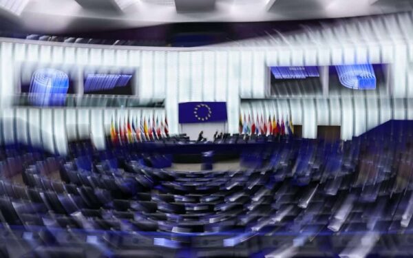 EU vil skattlegge Amazon, Google og kryptoselskaper for å finansiere rekordstort sjuårsbudsjett