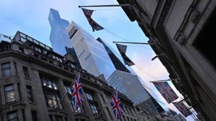 Global personvernleder i hardt vær: UK-kommissær under granskning