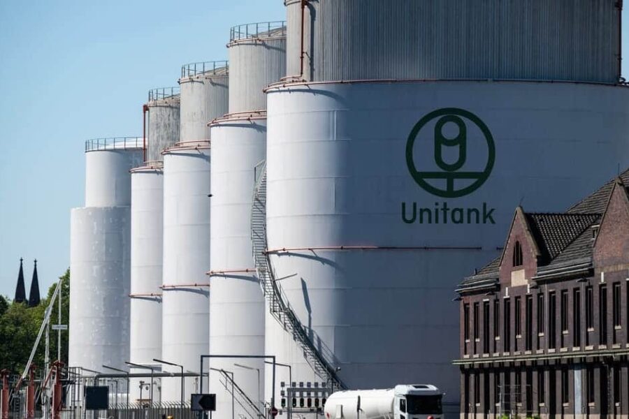 Krigen i Iran sender energiprisene opp 50 pst. – nå frykter ekspertene ny inflasjonsbølge