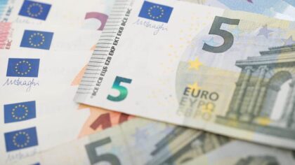 Aktiviteten i eurosonen krymper uventet – nå presses ECB av truslene om en dypere stagflasjon