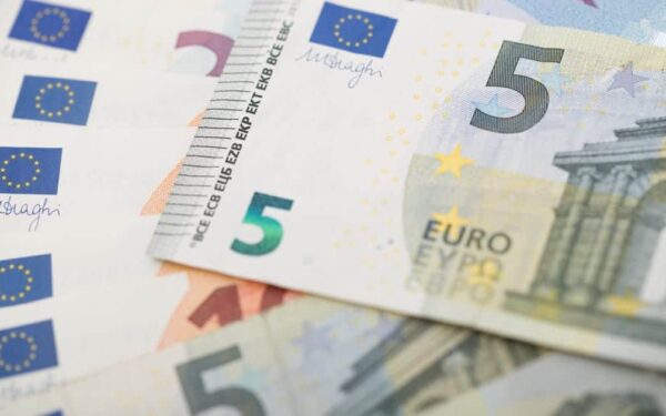 Aktiviteten i eurosonen krymper uventet – nå presses ECB av truslene om en dypere stagflasjon