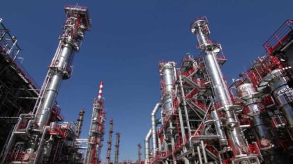 USA forlenger driften for serbisk oljegigant – gir russiske Gazprom mer tid til å selge alt