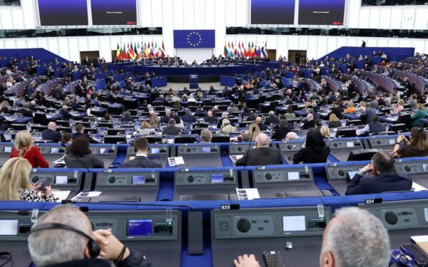 Europaparlamentet: Politikere krever stans i Strasbourg-reiser på grunn av energikrisen
