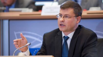 Energiprisene stiger kraftig i Europa – nå åpner EU-kommisjonen opp for ny vindfallskatt