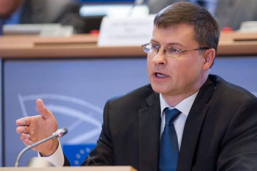 Energiprisene stiger kraftig i Europa – nå åpner EU-kommisjonen opp for ny vindfallskatt