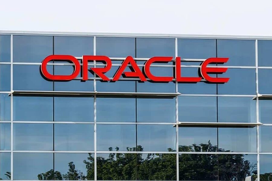 Oracle nedbemanner tusenvis av stillinger etter at massive AI-investeringer ga aksjefall