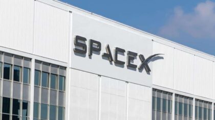SpaceX forbereder en historisk børsnotering – kan prises til opptil 1,75 billioner dollar