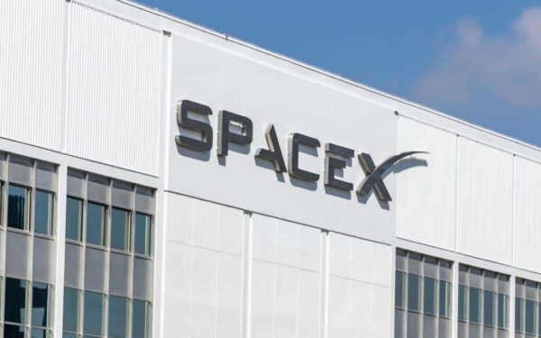 SpaceX forbereder en historisk børsnotering – kan prises til opptil 1,75 billioner dollar