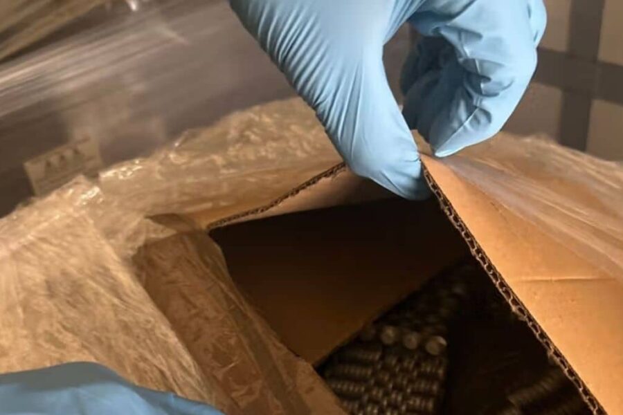 Narkotikabeslag på Svinesund: Tolletaten avdekket over 440.000 ulovlige piller i trailer