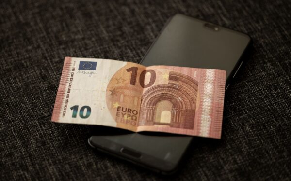 Digitale valutaer fra sentralbanker: en enkel guide til hva CBDC kan bety for deg