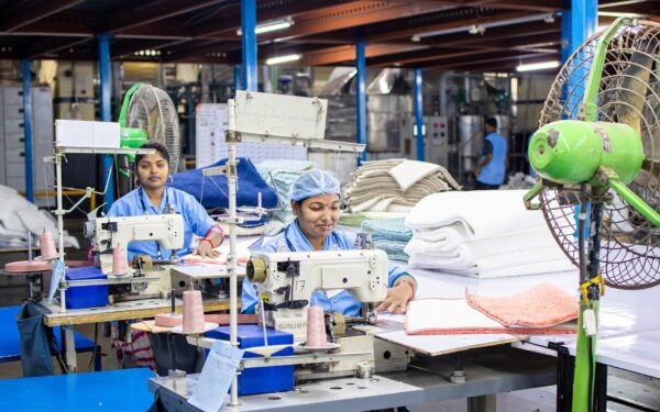 Slik jobber industriselskaper med omstilling i Norge uten å stoppe hjulene